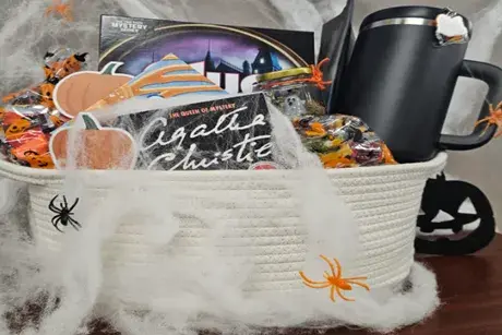 Halloween basket 