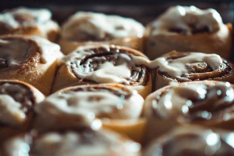 Frosted cinnamon buns